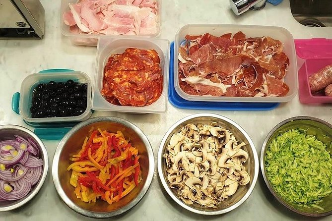 Farmers Market Shopping with Roman Full Course Class - (SHARED) - Practicalities: Timing, Booking, and Cancellation