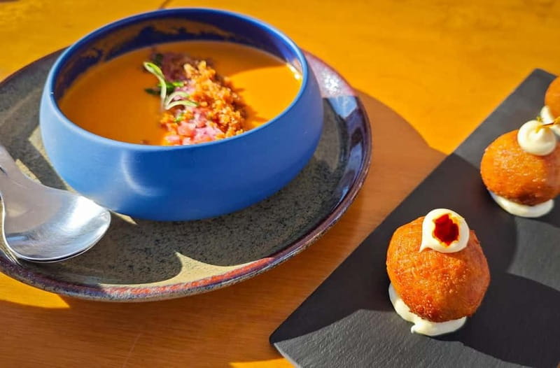 Faro food tour (with drinks) & city highlights - 10 tastings - Sampling Regional Dishes at Faro’s Local Food Spots