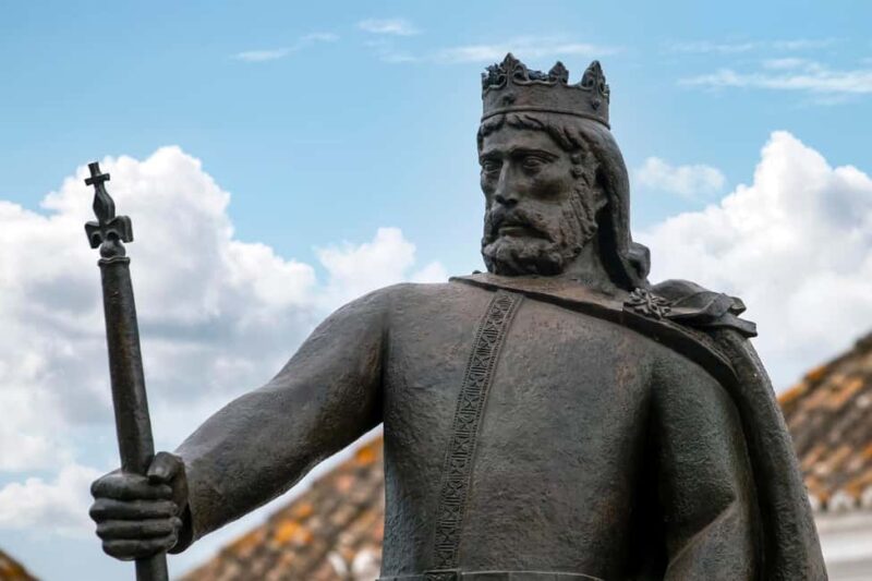 Faro: Private 2-Hour Old & New City Walk with Market Visit - Discover Faro in Just 2 Hours with a Local Guide and Market Visit