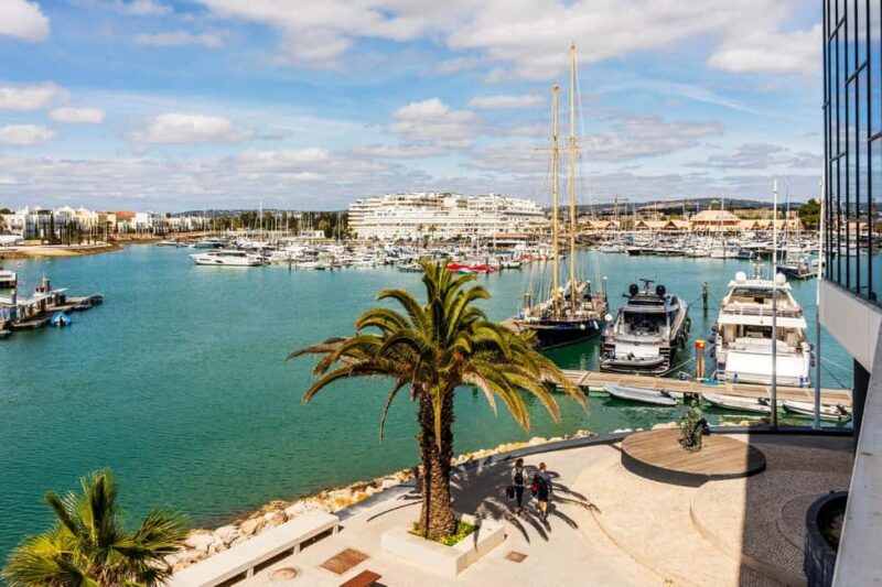 Faro: Private 2-Hour Old & New City Walk with Market Visit - What Makes This Tour Stand Out