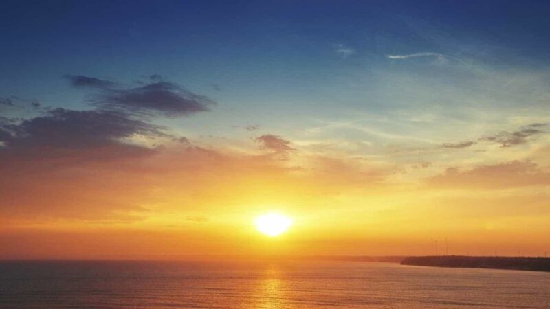 Faro: Ria Formosa Guided Sunset Tour by Catamaran - Practicalities: Meeting Point and Accessibility