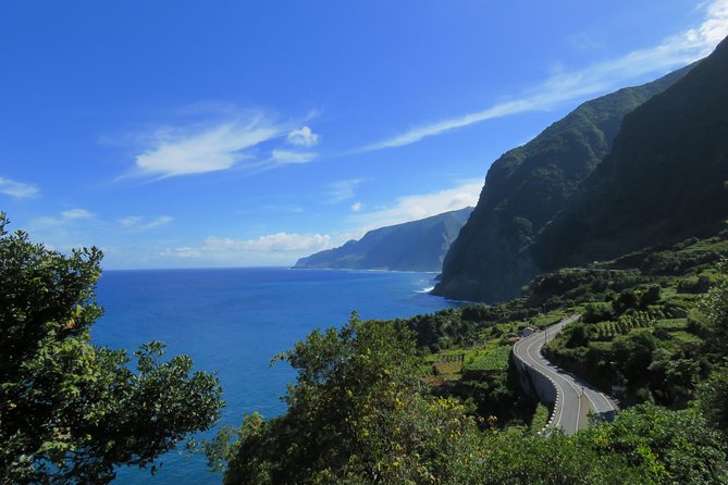 Fascinated Landscapes Northwest 4x4 excursion - Discover Madeira’s Untamed Beauty in a 4x4 Vehicle