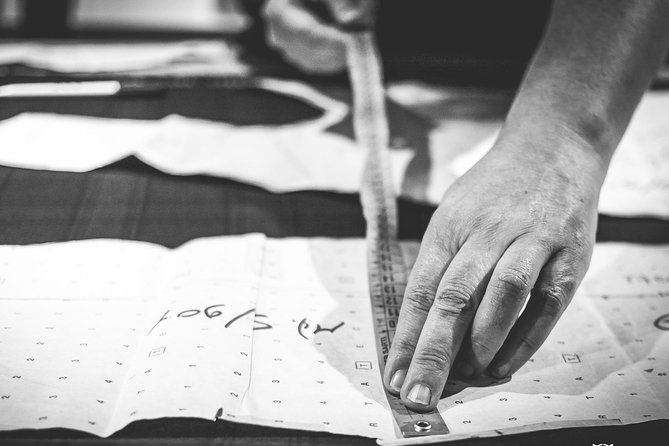 Fashion Workshop in Atelier and Fashion District Tour - Visiting a Fashion Atelier: From Sketch to Reality