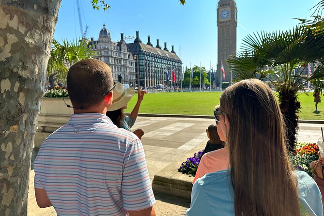 Fast Access Westminster Abbey Private Tour with a London Blue Badge Guide - Meet Your Blue Badge Guide for a Tailored London Landmarks Tour