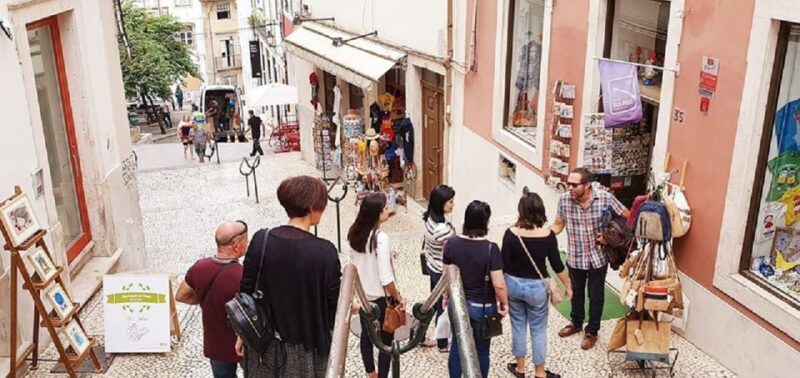 Fátima and Coimbra Full-Day Tour from Porto - Visiting the Old Cathedral of Coimbra and Its Architectural Significance