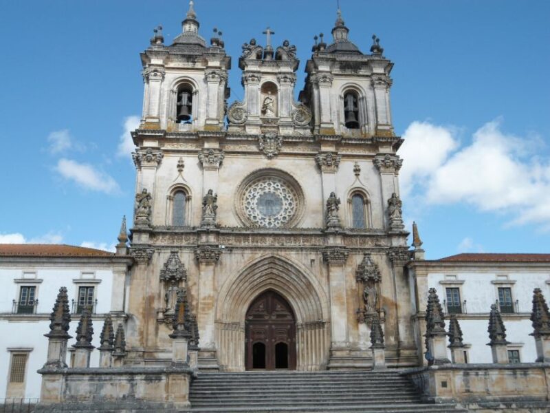 Fátima, Batalha, Alcobaça, Nazaré and Óbidos Private Tour - Key Points