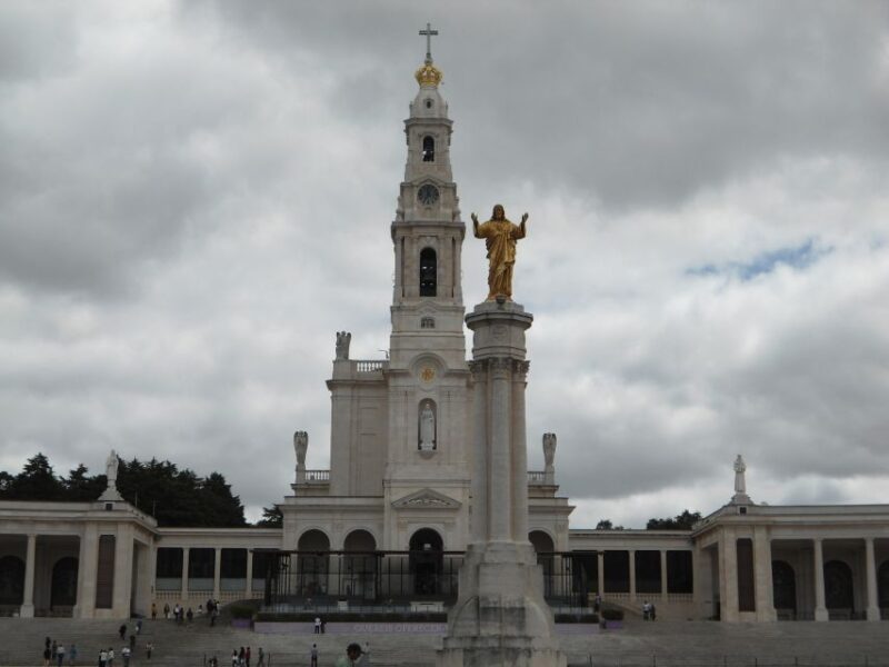 Fátima, Batalha, Alcobaça, Nazaré and Óbidos Private Tour - Who Will Enjoy This Tour Most?