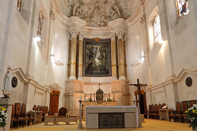 Fatima, Batalha, Nazare, Obidos Small Group Tour From Lisbon - Starting Point and Timing for a Smooth Trip