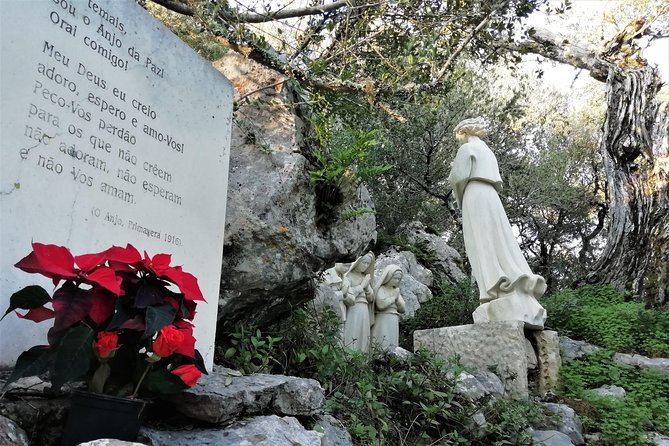 Fátima day tour - private and guided - Walking the Stations of the Cross at Valinhos Sanctuary
