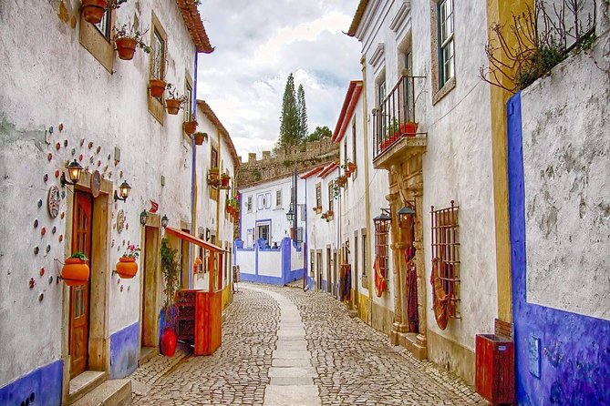 Fatima Nazare and Obidos Customizable Private Tour - Enjoying Coastal Charm at Nazaré