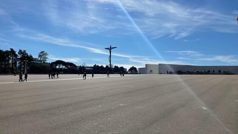 FATIMA NAZARE OBIDOS FULL DAY 9H - Nazaré’s Iconic Waves and Coastal Views