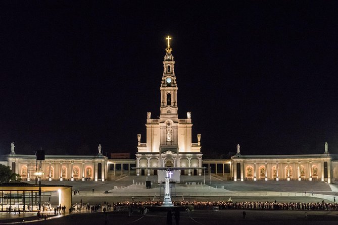 Fatima, Obidos and Nazaré Tour (8 hours) - Starting at Fátima: Portugal’s Religious Center