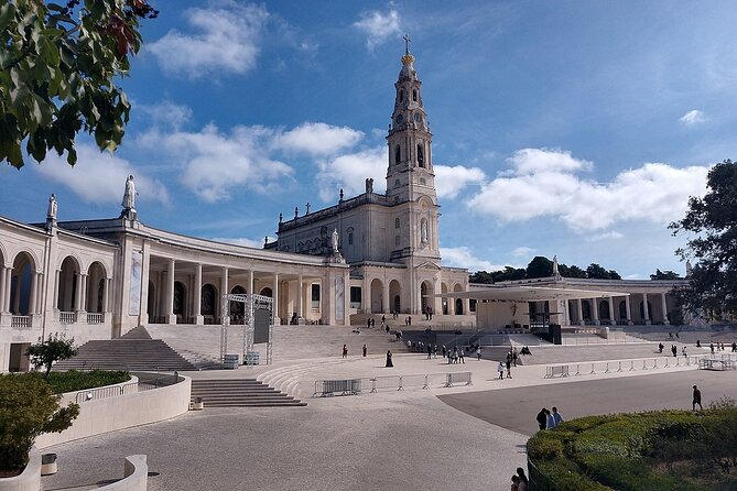 Fatima Sanctuary and Pastorinhos Village Private Tour From Porto - Premium Comfort and Informed Guidance