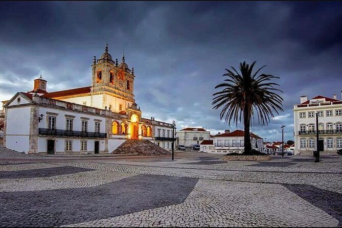 Fatima Sanctuary Full-day Private Tour, Fátima, Batalha, Nazare and Obidos - Enjoy the Scenic Coast at Nazaré