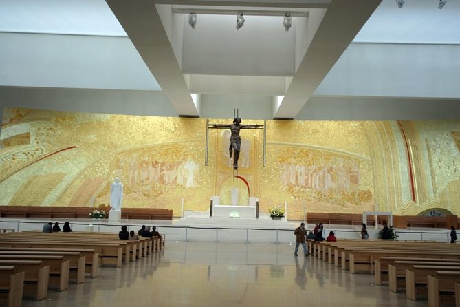 Fatima Sanctuary Private Tour from Lisbon - Private Transportation and Flexible Pickup Locations in Portugal