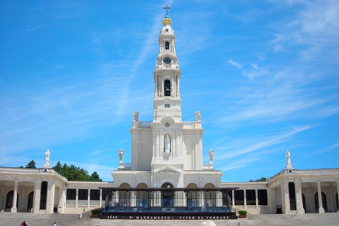 Fatima Spiritual Full Day Private Tour from Lisbon - Key Points