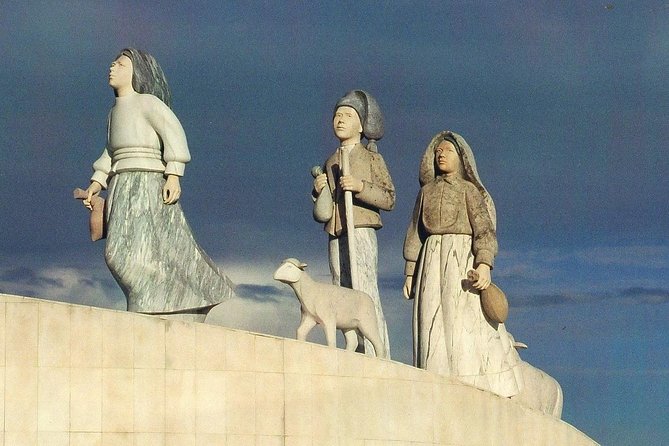 Fatima Spiritual Full Day Private Tour from Lisbon - The Sacred Way of Valinhos