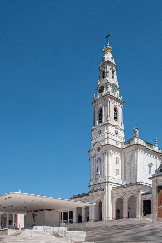 Fatime tour - Key Highlights: From Apparitions to Basilica Architecture