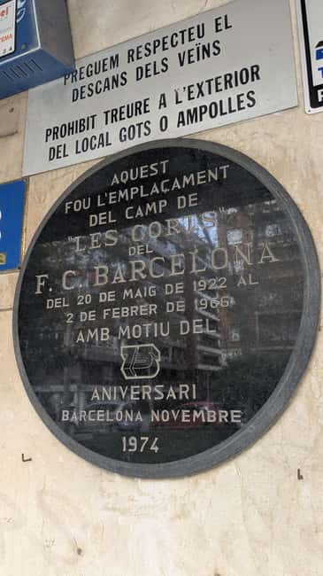 FC Barcelona History Immersive Walking Tour - Beer Included - Key Points