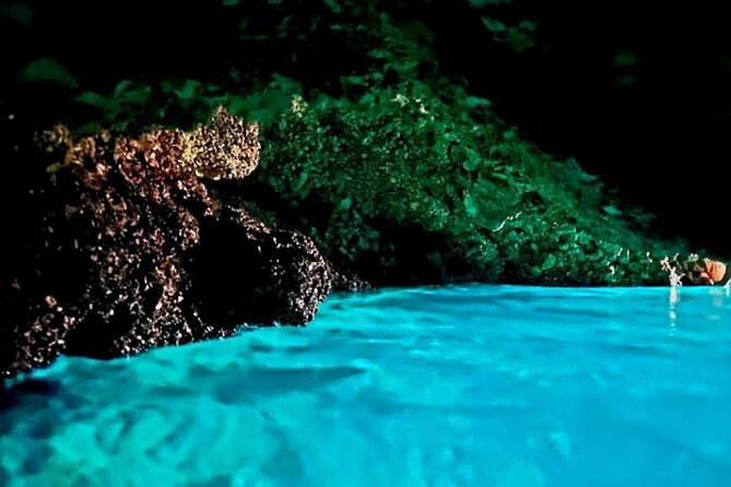 Fd boat-trip Medulin - Blue cave - Cres + lunch + dolphin search - Two Hours of Leisure in Cres Town