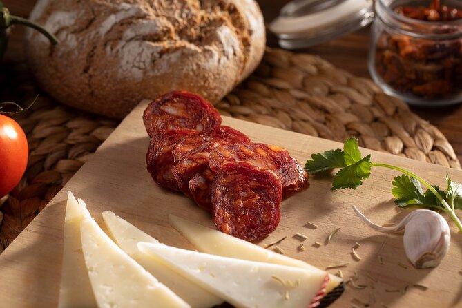 Feel Douro Tour - Regional Tasting Lunch in Freixo de Espada a Cinta