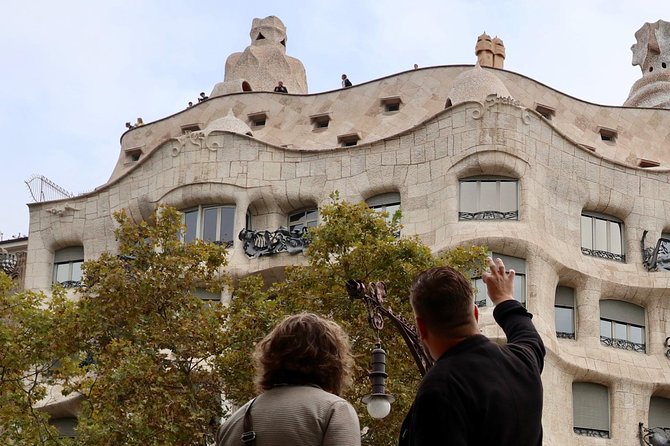 Feel like Gaudí: Barcelona Mosaic Workshop with Tour - Explore Gaudí’s Architectural Landmarks with Expert Guides