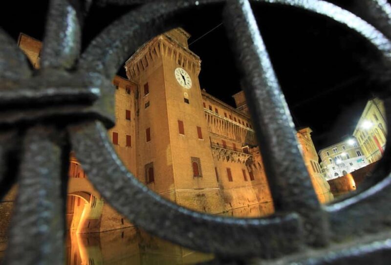 Ferrara Noire: un tour nella cronaca nera del passato - Key Points