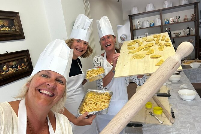 Fettuccine & Ravioli Class in Assisis Home-Style Cooking School - Practical Details: Booking, Cancellation, and Group Size