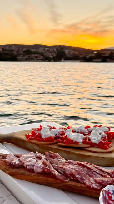 Figarolo Island: a boat trip with a sunset aperitif - Key Points