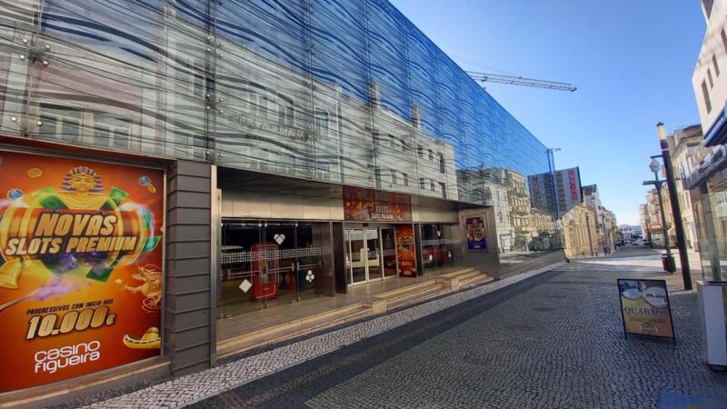 Figueira da Foz: Guided Walking Tour to a coastal town - The Municipal Museum Santos Rocha and Its Treasures