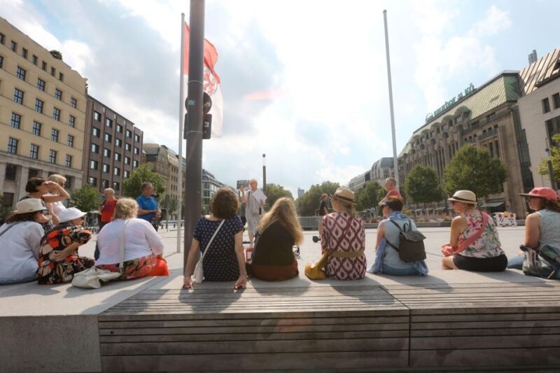 Filmtour Düsseldorf: From Hollywood to Netflix - Anecdotes and Stories from Local Film History