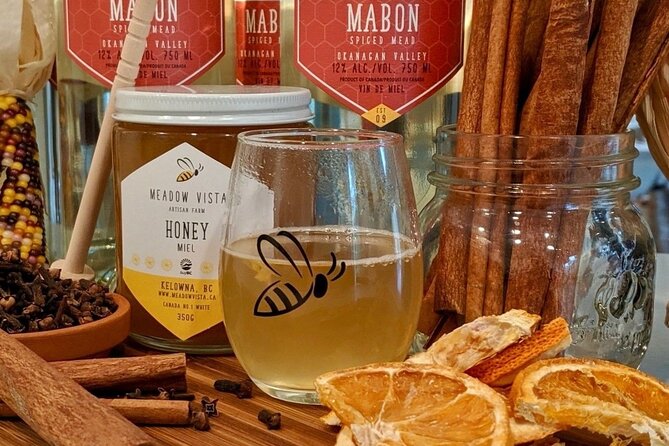 Fireside Warm-Up: Wine Tasting, S'mores & Mulled Wine in Kelowna - Guided Honey Wine Tasting and Mocktail Options