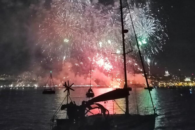 Fireworks and Open Bar in New Year's Eve Cruise in Lisbon - The Open Bar and Refreshments