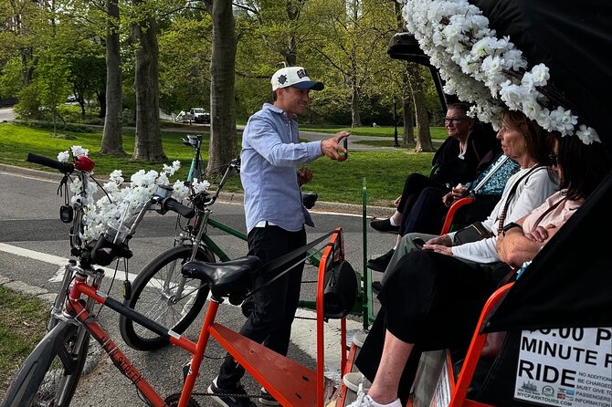 First Class Central Park Tour  Iconic Views & VIP Photo Moments - Key Points