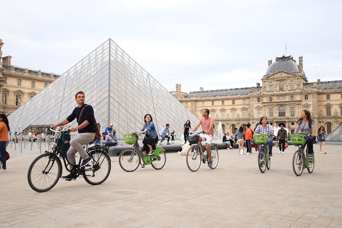 First Day Bike Tour, Top Sights, hidden gems, Wine&Cheese picnic - Cycling Past the Eiffel Tower and Champs-Elysees
