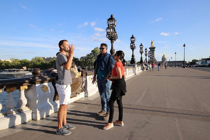 First Day Bike Tour, Top Sights, hidden gems, Wine&Cheese picnic - The Guides: Herbert and Peter