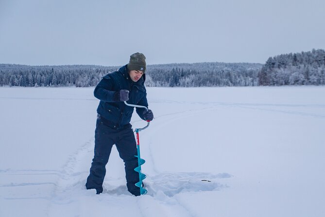 First Ice Fishing Experience in Rovaniemi - The Role of the Guide and Multilingual Support