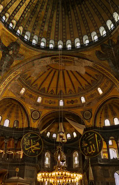 First steps in Istanbul - Topkapi Palace: Ottoman Sultans’ Residence and Power Center