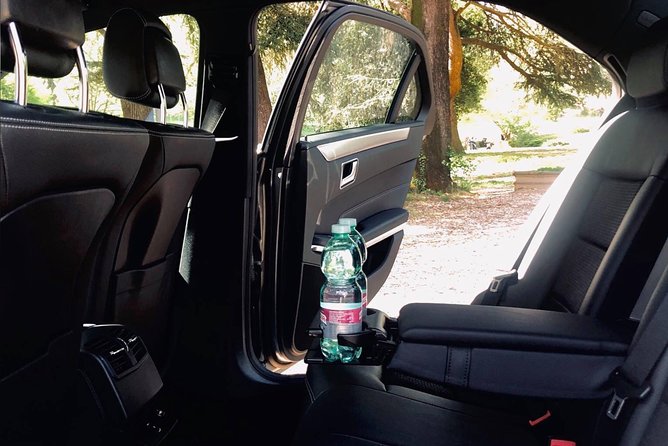 Fiumicino Airport (FCO) to Rome - Private Arrival Transfer - Vehicle Features for Families and Accessibility