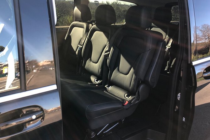 Fiumicino Airport private transfers with luxury Mercedes van - The Experience of the Drivers: Professional and Helpful