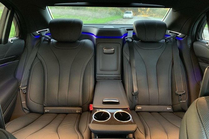 Fixed Price- Black Car service from Toronto Airport OR Niagara Falls - Smooth and Stylish Airport Transfers at a Fixed Price