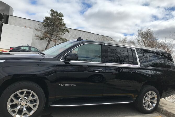 Fixed Price- Black Car service from Toronto Airport OR Niagara Falls - Why Choose Elite GTA Airport Limo?