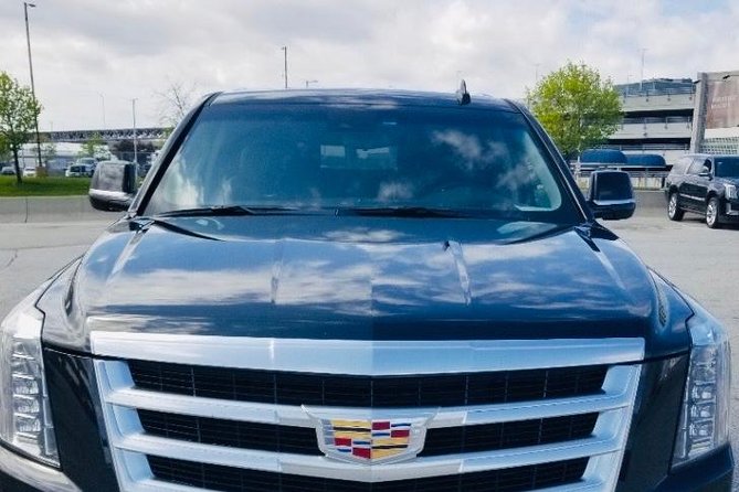 Fixed Price :- Private Transfers Niagara falls Hotel OR Pearson Toronto Airport - Easy Cancellation and Flexibility