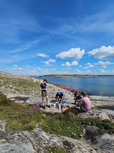 Fjällbacka Archipelago: 2-Day Kayaking Tour with Camping - Exploring the Fjällbacka Archipelago: A 2-Day Kayaking Adventure