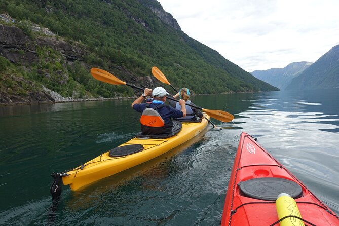 Fjord paddle in Hellesylt - Half Day Kayaking Tour - What to Bring and How to Prepare for the Kayaking Trip