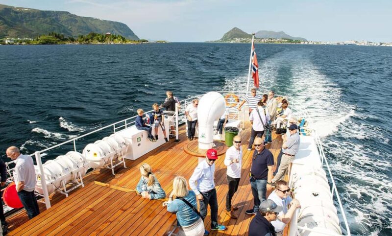 Fjord Tour Round Trip from Ålesund - Exploring Hjørundfjord: Norway’s Scenic Treasure