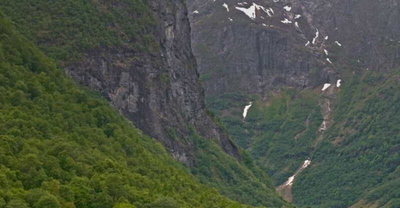 Fjords: Private Trip with Train and Cruise Ride - Dive into Norway’s Majestic Fjords with a Private 15-Hour Trip