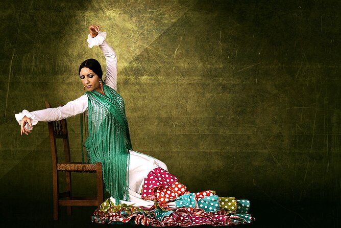 Flamenco show at the foot of the Giralda in Seville - Booking and Cancellation Policies