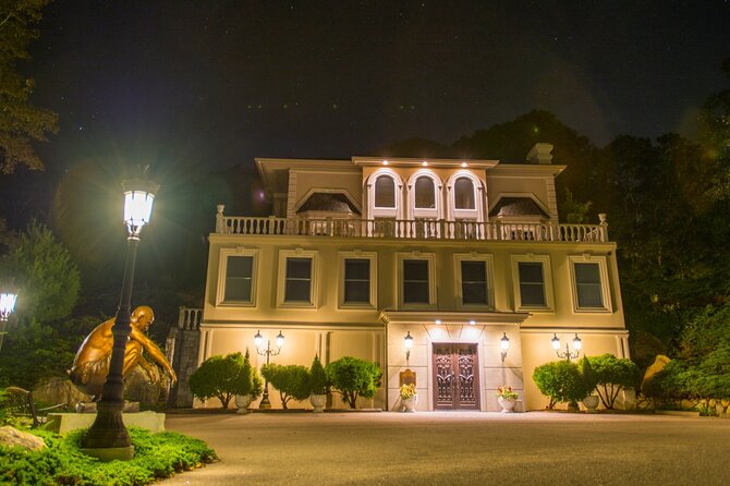 FLASH at Mystic Dark Room - Is This Experience Right for You?