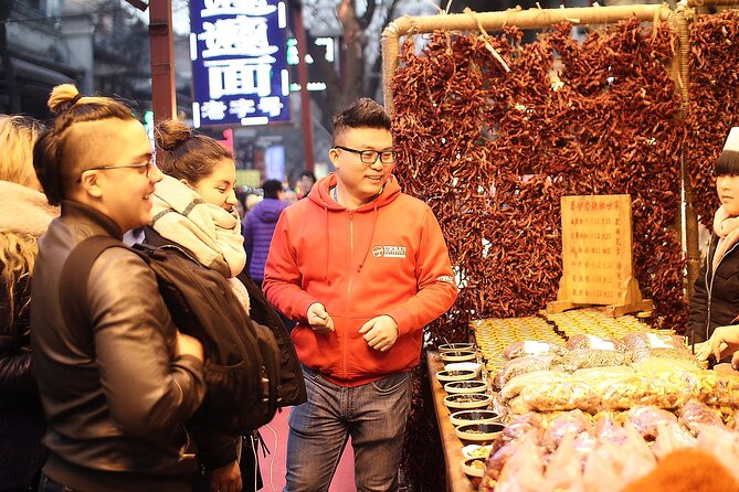 Flavors of Flushing: Exploring New York's Biggest Chinatown - The Role of the Guide: Knowledgeable and Friendly